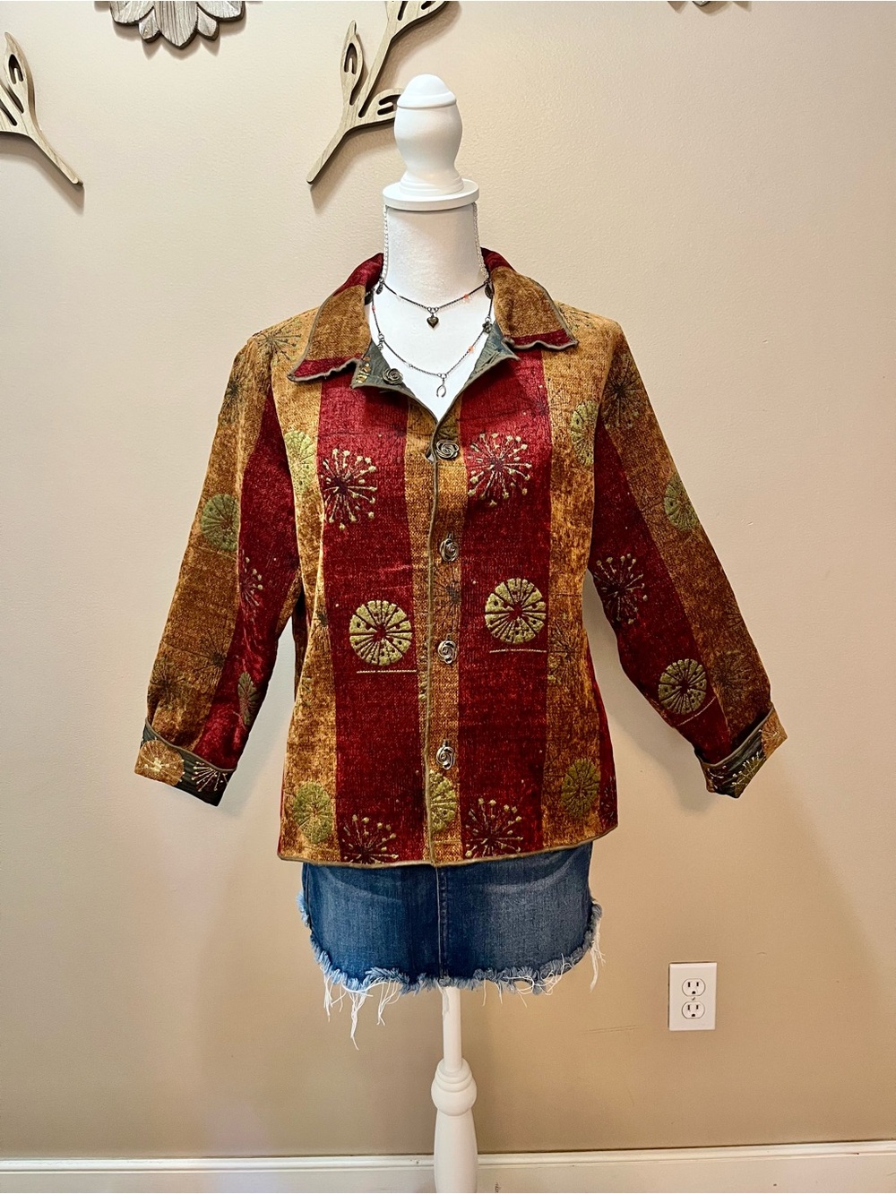 Winding River Women’s Reversible Tapestry Jacket Size Large